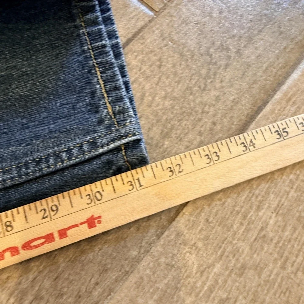Levis 505 Jeans Mens 34x32 Blue Denim Straight Leg Regular Fit Medium Wash